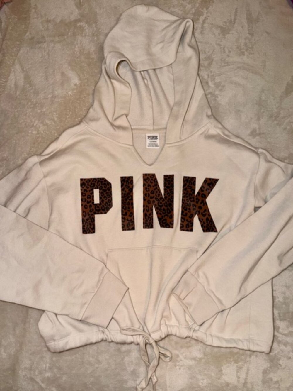 ✨PINK Victoria's Secret Cropped-Hoodie (Animal Print) Size: LRG✨